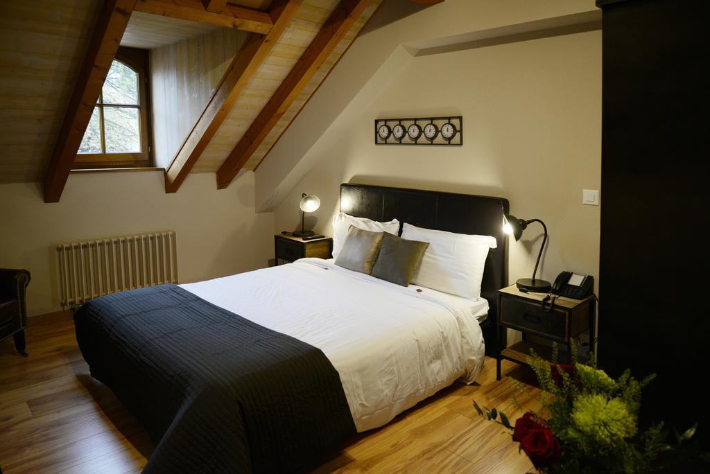 Auberge Communale De Carouge Buitenkant foto
