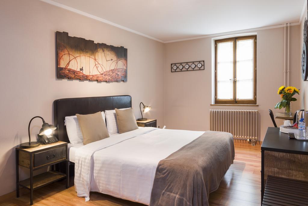 Auberge Communale De Carouge Buitenkant foto