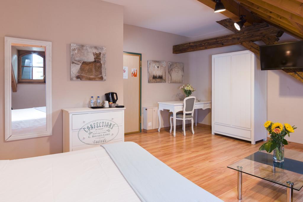 Auberge Communale De Carouge Buitenkant foto
